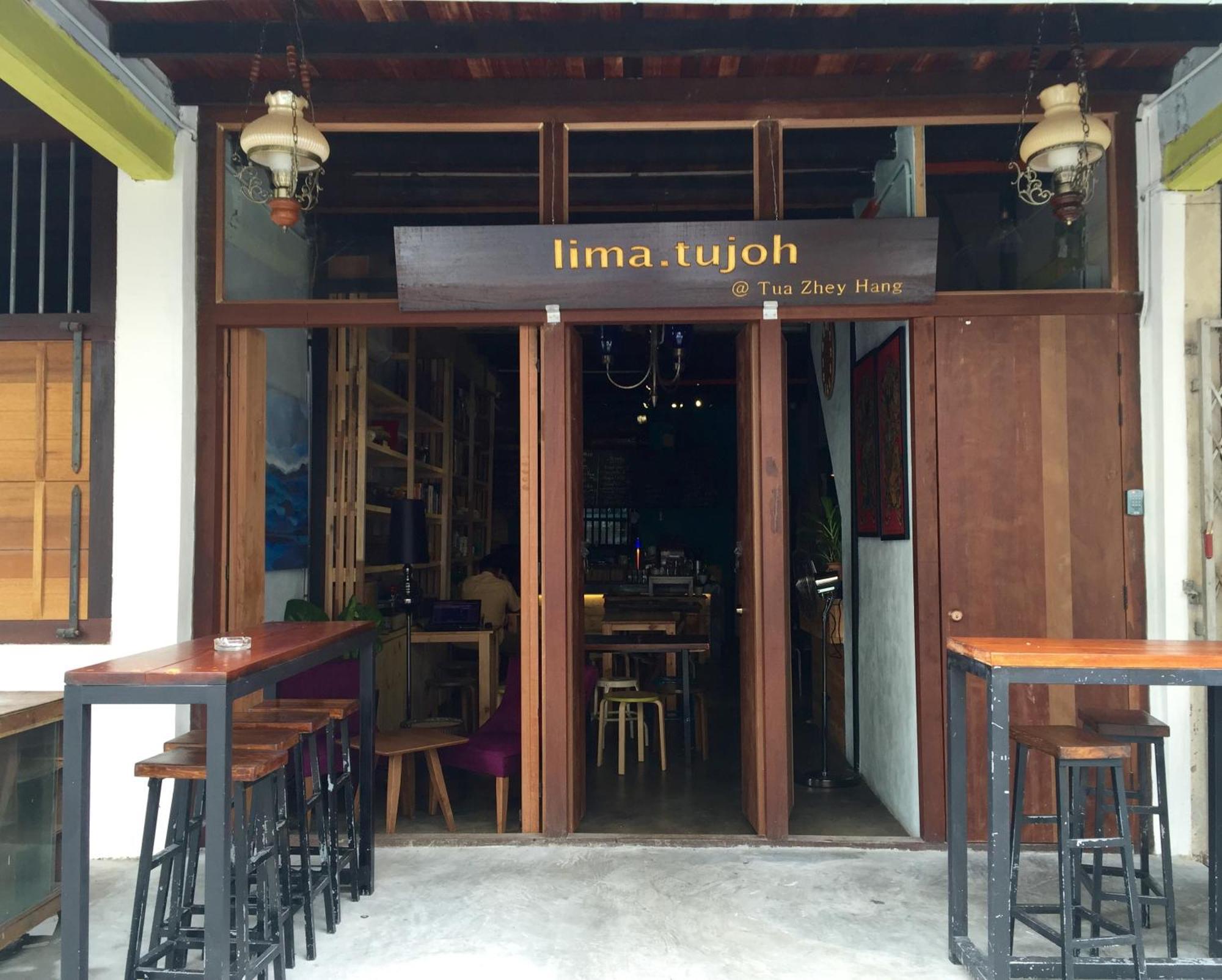 Lima.Tujoh Hotel Kuching Exterior photo